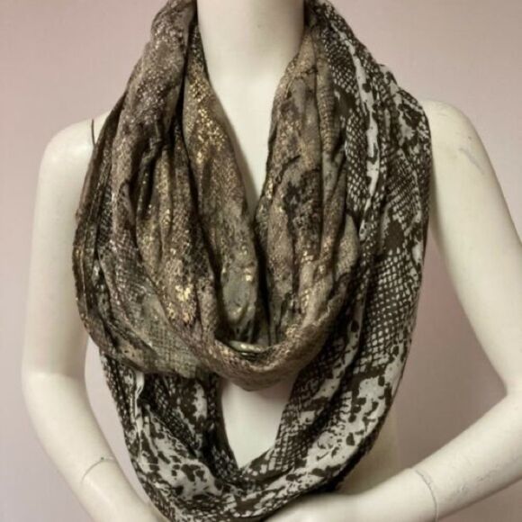 ✨HP✨EXPRESS Gold Brown Animal Snake Print Infinity Scarf✨ - Picture 9 of 9